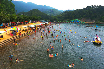 抓住夏天的尾巴 佛山這些玩水地不要錯過